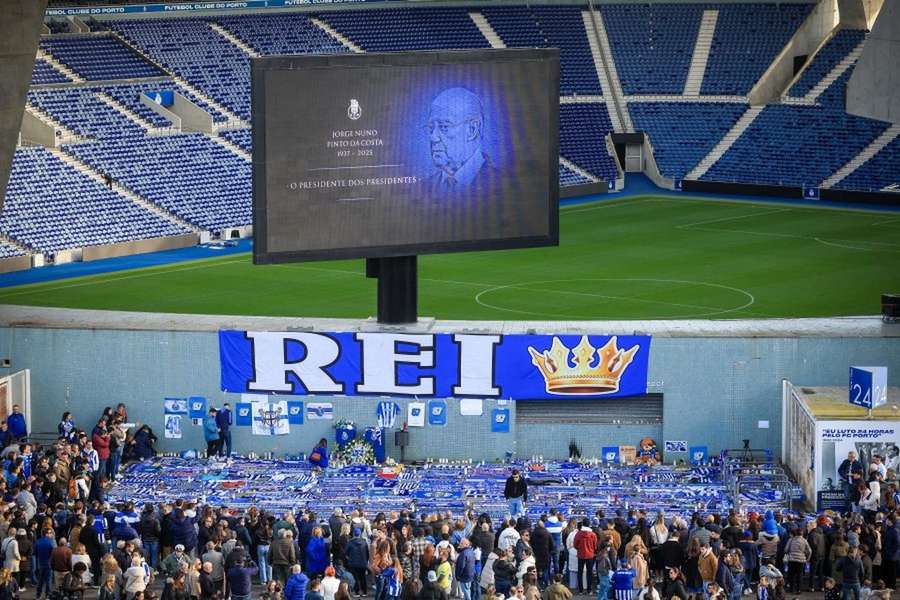 Pinto da Costa homenageado no Estádio do Dragão