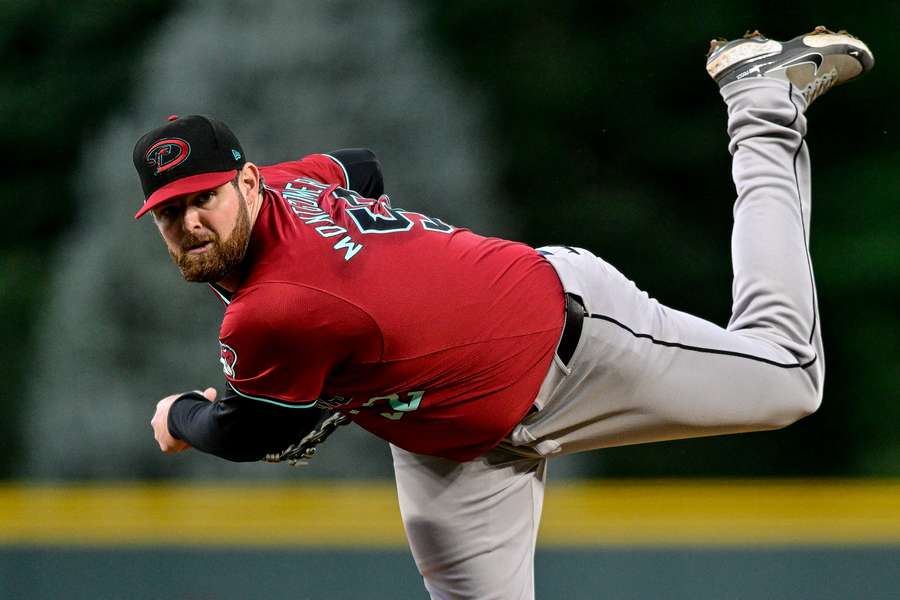 Diamondbacks pitcher Jordan Montgomery delivering a pitch (2024)
