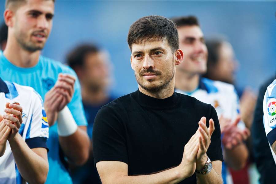 Einer der Großen verlässt die Fußballbühne - David Silva geht in den Ruhestand. Einer der Großen verlässt die Fußballbühne - David Silva geht in den Ruhestand.