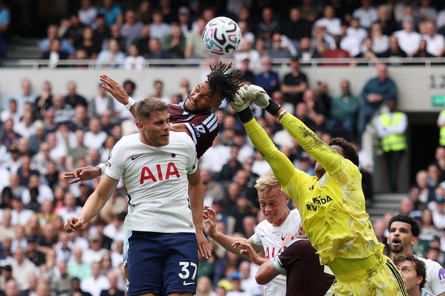Tottenham captain Micky van de Ven. Tottenham captain Micky van de Ven.
