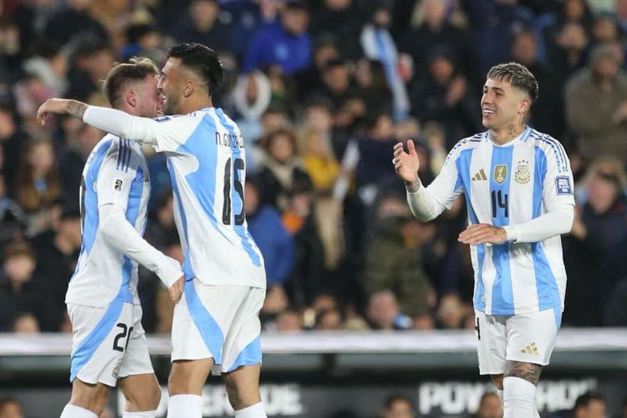 Argentina estreia contra Argélia nesta terça-feira Argentina estreia contra Argélia nesta terça-feira