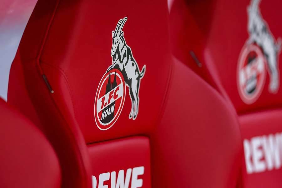 Der 1. FC Köln darf wieder Spieler verpflichten.