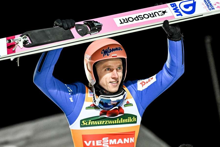 Kubacki triumfoval s viac ako 25-bodovým náskokom.
