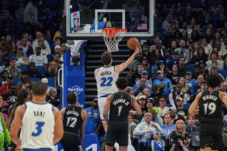 Dunk von Franz Wagner Dunk von Franz Wagner