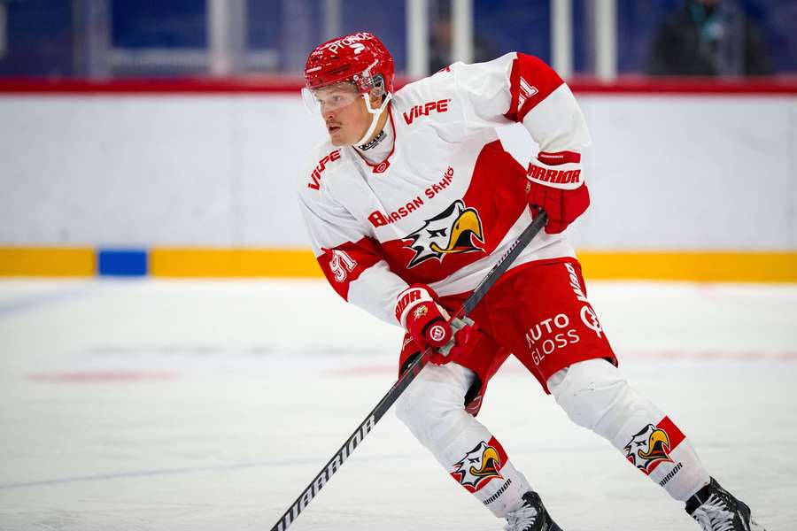 Linus Andersson opened the scoring for Sport in their series-clinching win over KooKoo