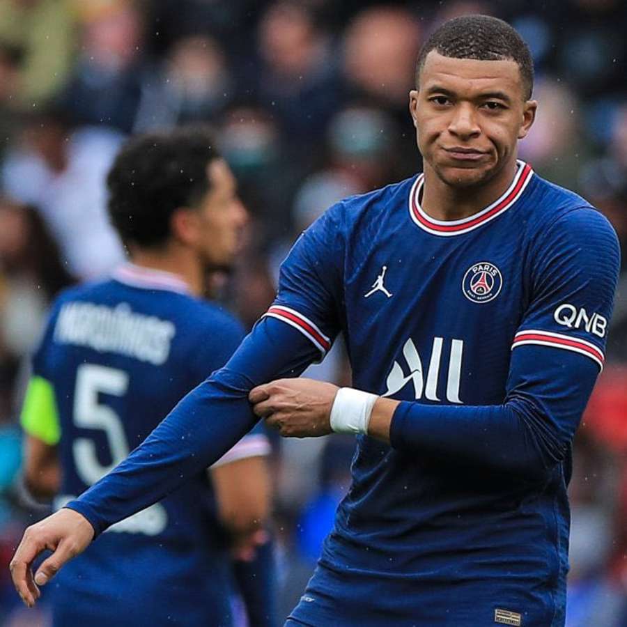 O PSG tem de arregaçar as mangas para discutir com Mbappé e a sua mãe.