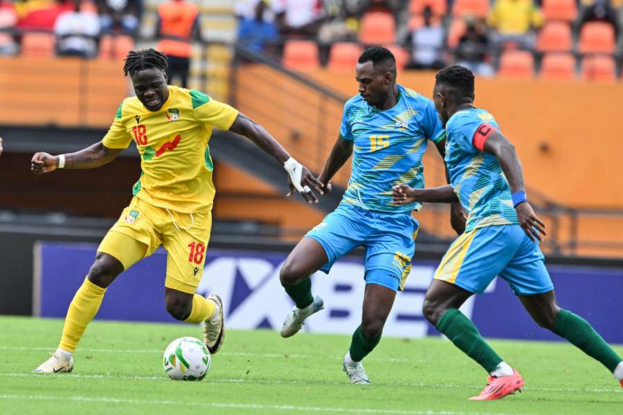 Bonheur Mugisha (centre) will be a threat for Rwanda. 