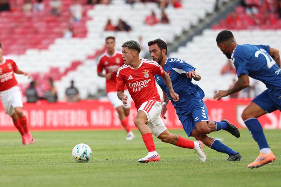 Prestianni bisou e foi o melhor em campo Prestianni bisou e foi o melhor em campo
