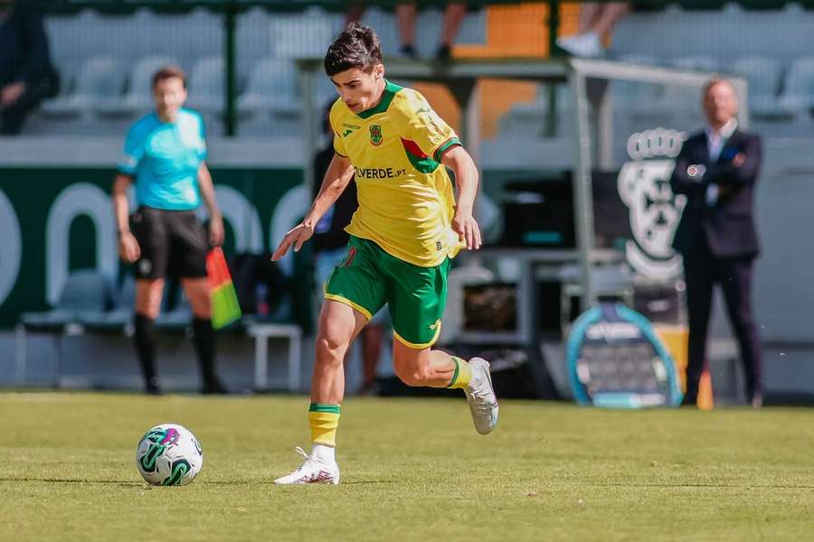 Costinha vai jogar no Petro