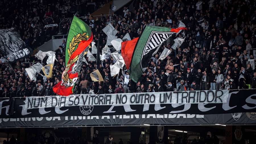 A tarja da claque do Vitória SC para Rui Borges A tarja da claque do Vitória SC para Rui Borges
