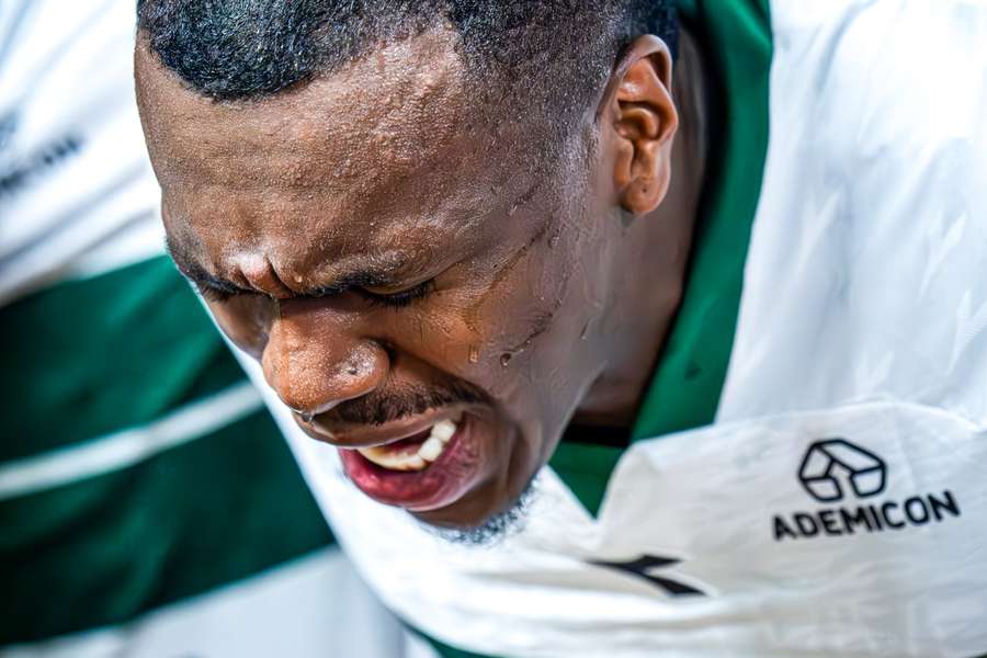 Líder da Série B, o Coxa reza para subir