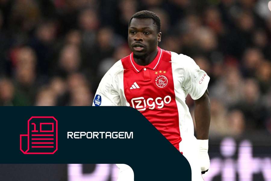 Brobbey em ação durante o jogo Ajax-Telstar