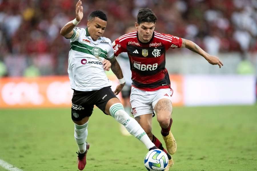 O Flamengo venceu o Coritiba por 3 a 0 na 1ª rodada do Brasileirão