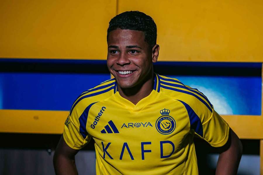 Wesley trocou o Corinthians pelo Al-Nassr