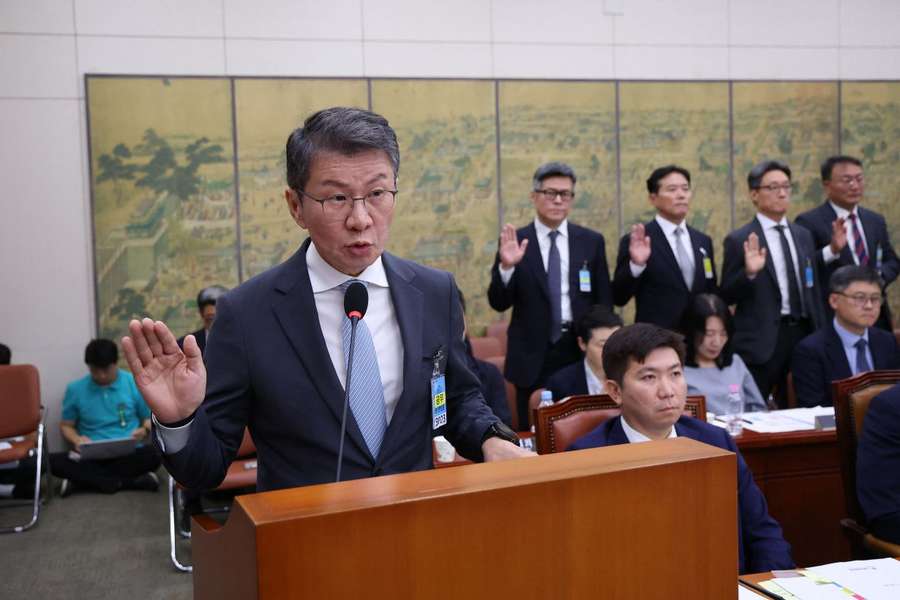 Der frühere KFA-Präsident Chung Mong-gyu schwört den Eid Der frühere KFA-Präsident Chung Mong-gyu schwört den Eid