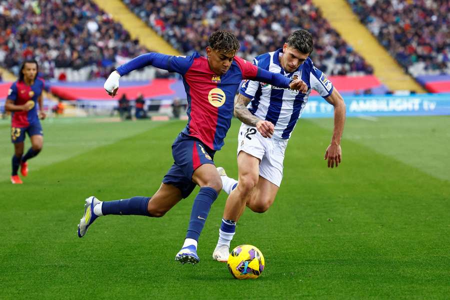 Lamine Yamal's agent confirms that the winger will renew his Barcelona contract