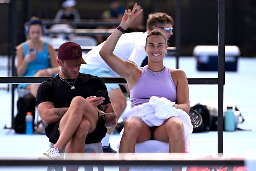 Georgios está sempre com Aryna nos torneios do circuito