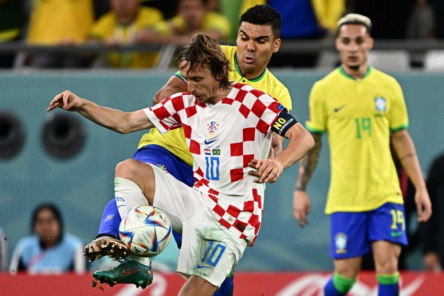 Modric e Casemiro se reencontraram após anos de parceria vitoriosa no Real Madrid