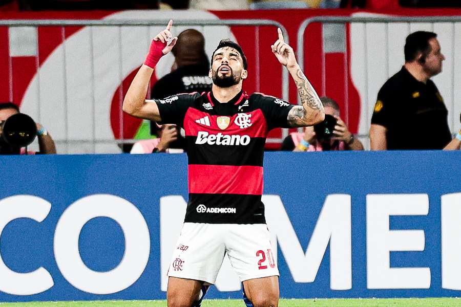 Lucas Paquetá fez o primeiro gol do Flamengo