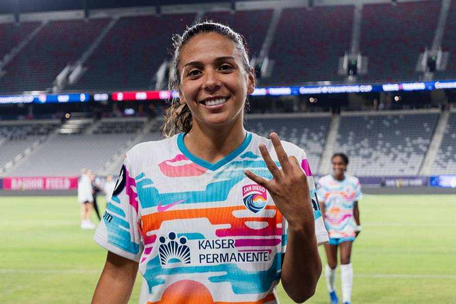 The Week in Women's Football: Expansion battle; NWSL review PII; Chicago change