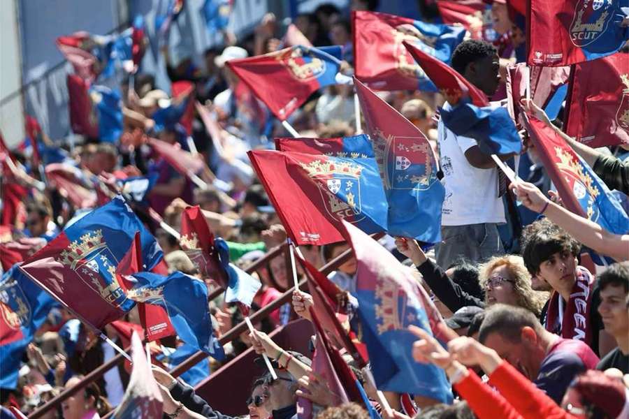 Adeptos do Torreense no apoio à equipa Adeptos do Torreense no apoio à equipa