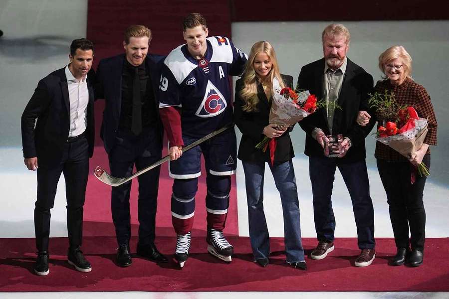 MacKinnon sa radoval z cennej pamiatky.