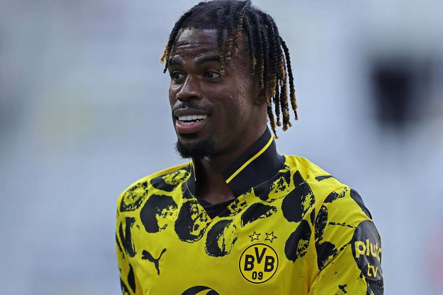 Chelsea amid Dortmund clash over Chukwuemeka transfer 