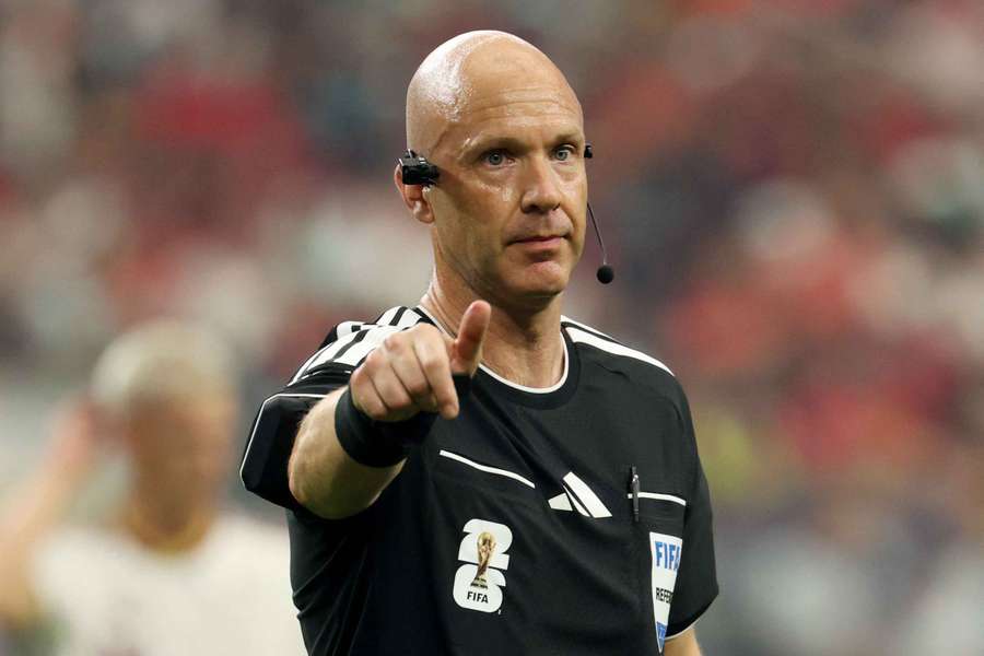 Anthony Taylor hängt die Pfeife an den Nagel