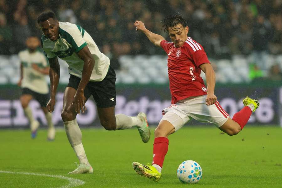 O Internacional escapou da derrota no último lance