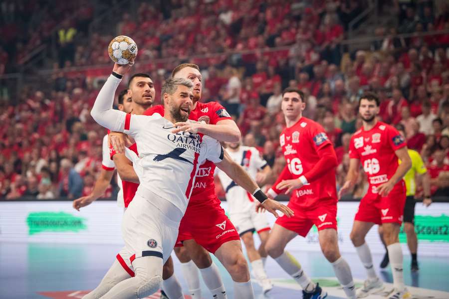 Rude soirée pour le PSG Handball.