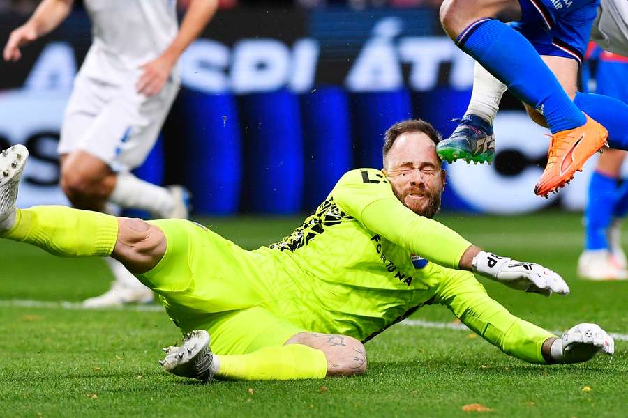 Ani Dominik Holec neodvrátil prehru Ostravy. Ani Dominik Holec neodvrátil prehru Ostravy.
