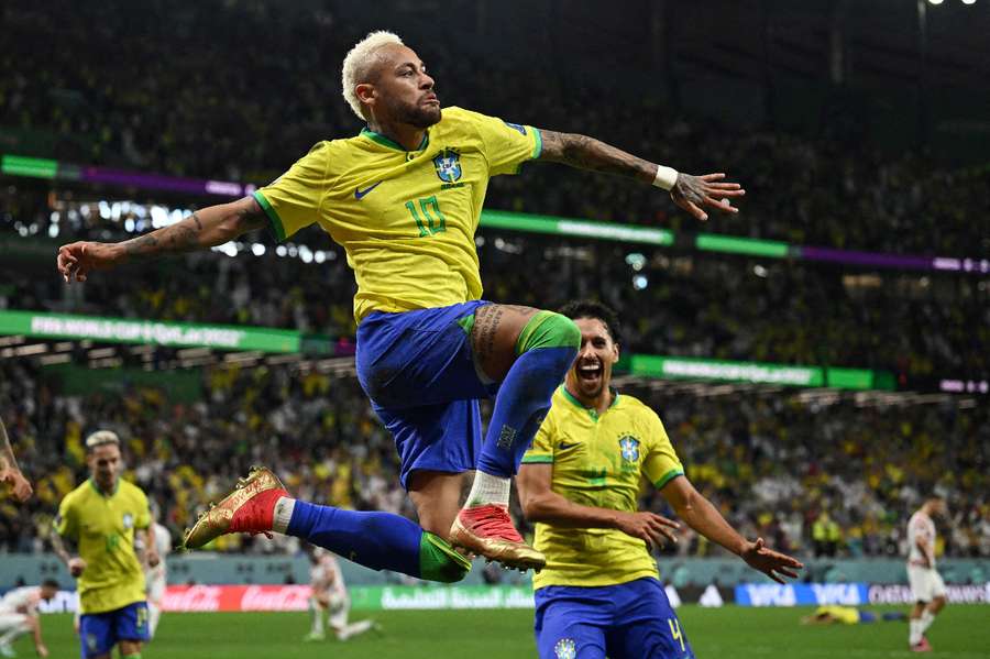 Neymar wird Brasilien im Auftaktspiel gegen Marokko nicht zur Verfügung stehen Neymar wird Brasilien im Auftaktspiel gegen Marokko nicht zur Verfügung stehen
