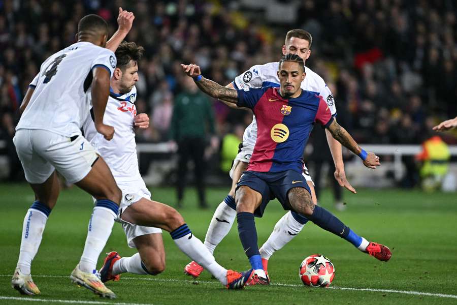 Raphinha chegou a 13 assistências na atual temporada