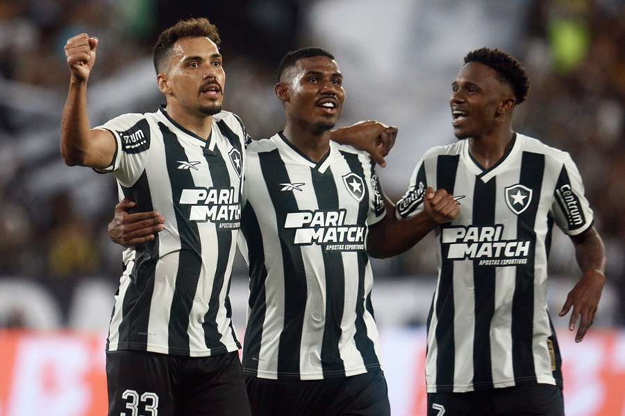 Golo do Botafogo saiu em bela jogada coletiva concluída por Eduardo