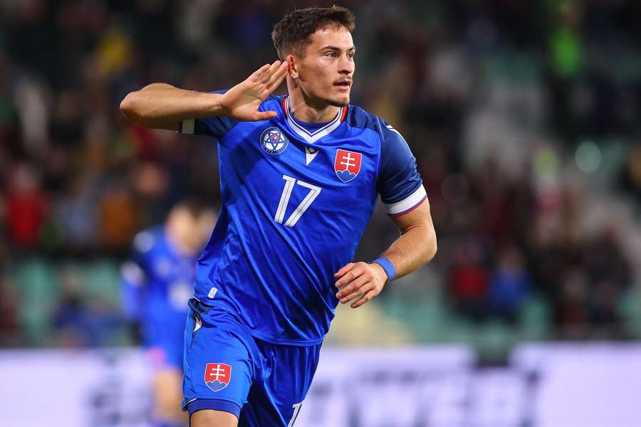 Kaprálik sa dostal do výberu Calzonu. Kaprálik sa dostal do výberu Calzonu.