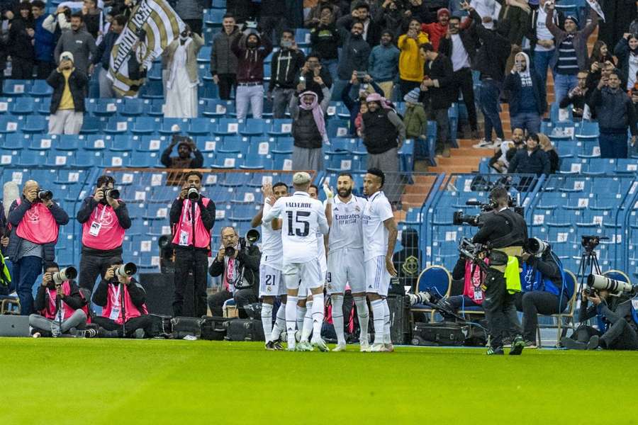 Real Madrid postúpil do finále Španielskeho superpohára, Valenciu vyradil až po penaltách