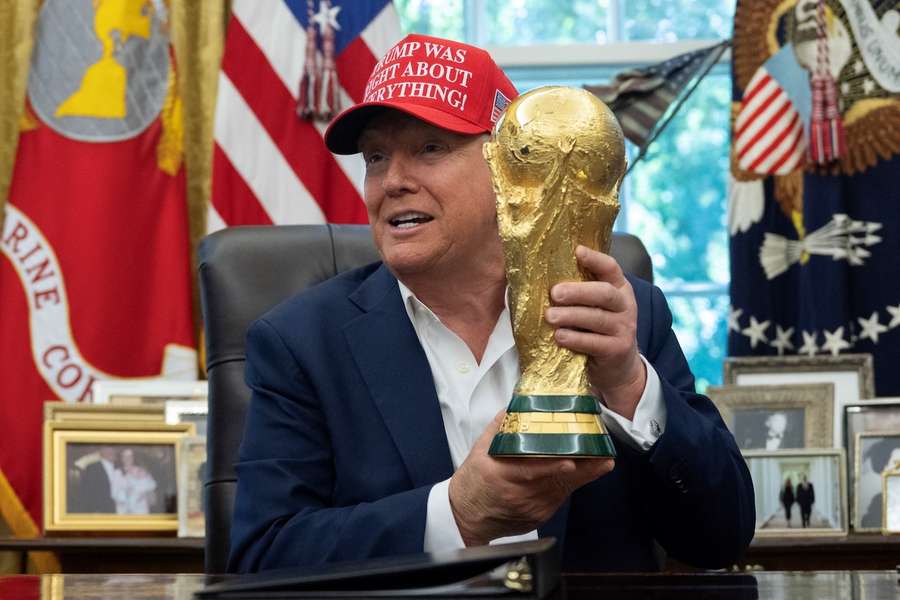 Donald Trump hat sich im Oval Office zu einem Besuch des russischen Präsidenten Putin bei der WM 2026 geäußert.