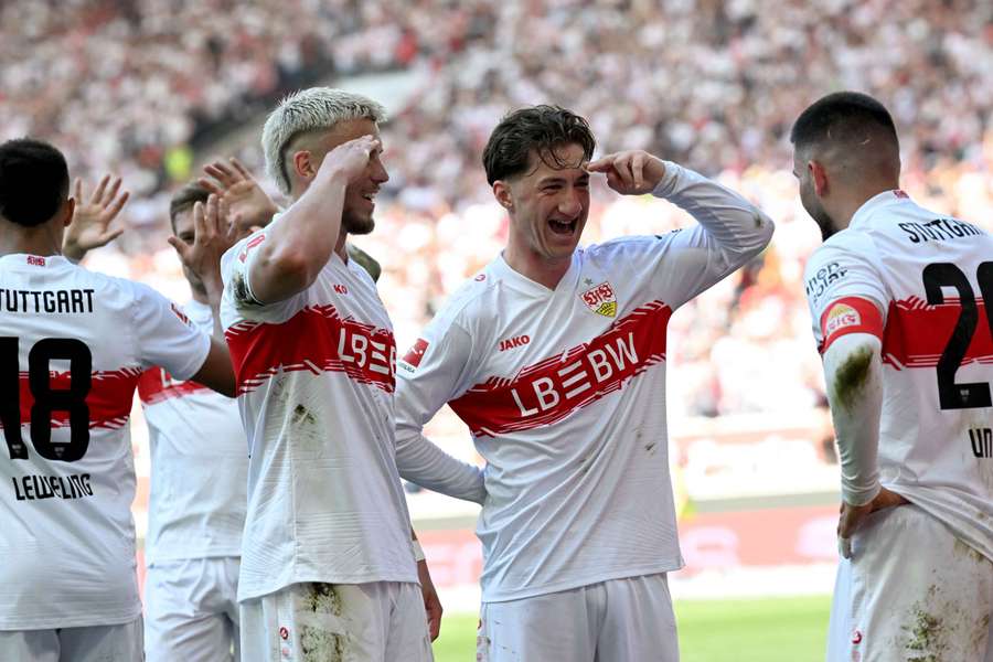 Deniz Undav, Ermedin Demirovic e Angelo Stiller, calciatori dello Stoccarda