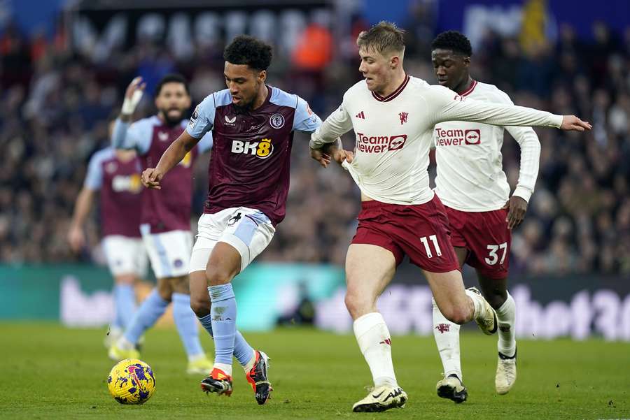 Aston Villa-speler Boubacar Kamara loopt 'ernstige' blessure op