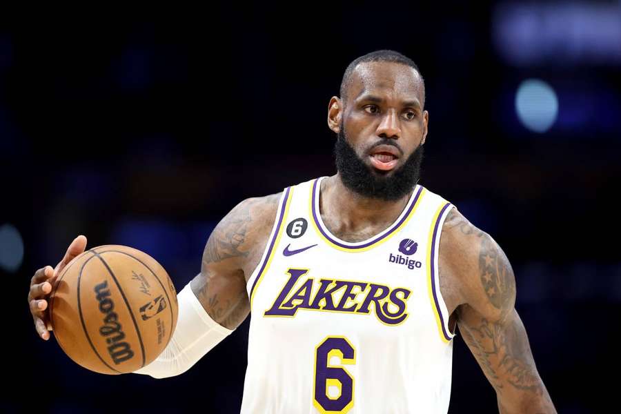 LeBron James e os Lakers lideram ranking de vendas da NBA no Brasil