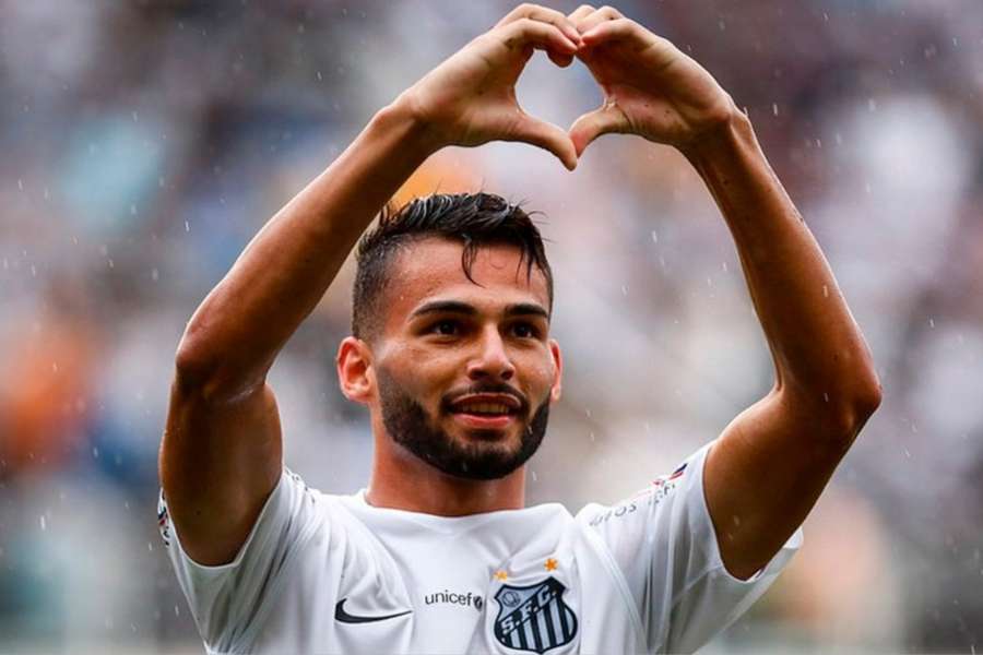 Thiago Maia vai reencontrar Santos após quase voltar ao clube Thiago Maia vai reencontrar Santos após quase voltar ao clube