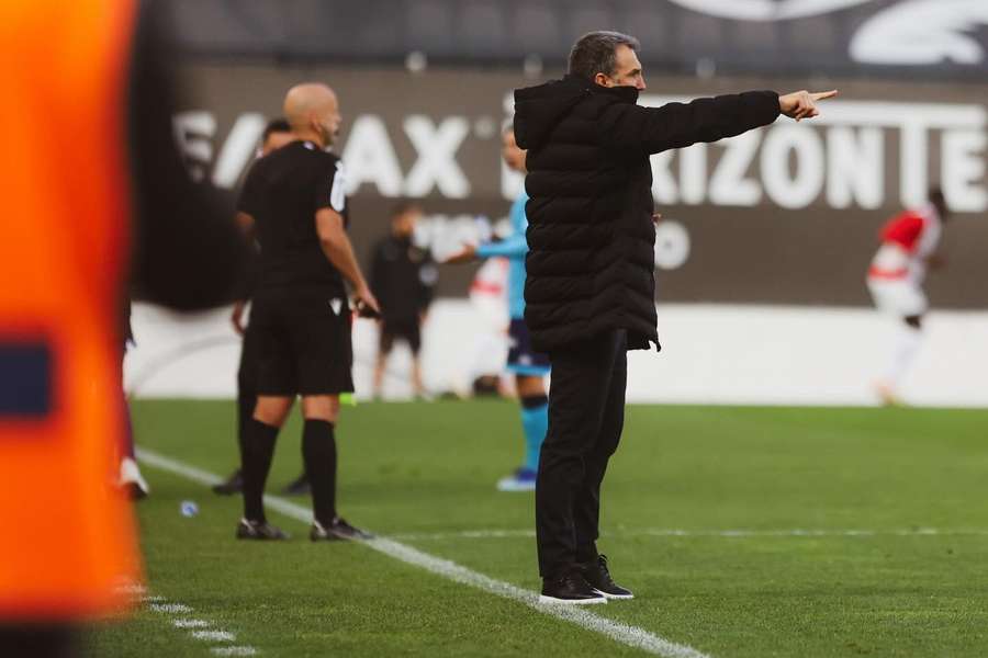 Sérgio Vieira aponta à vitória para fechar a primeira volta da Liga