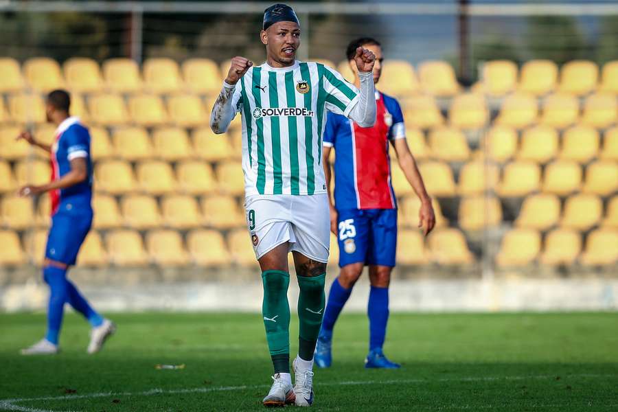 Rio Ave celebrou em Alverca