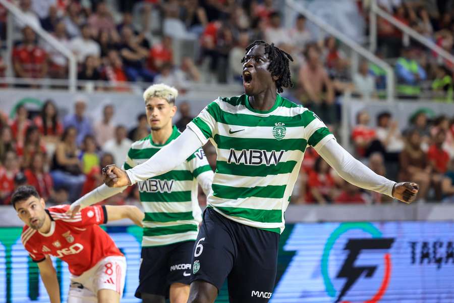 Zicky Té em ação pelo Sporting