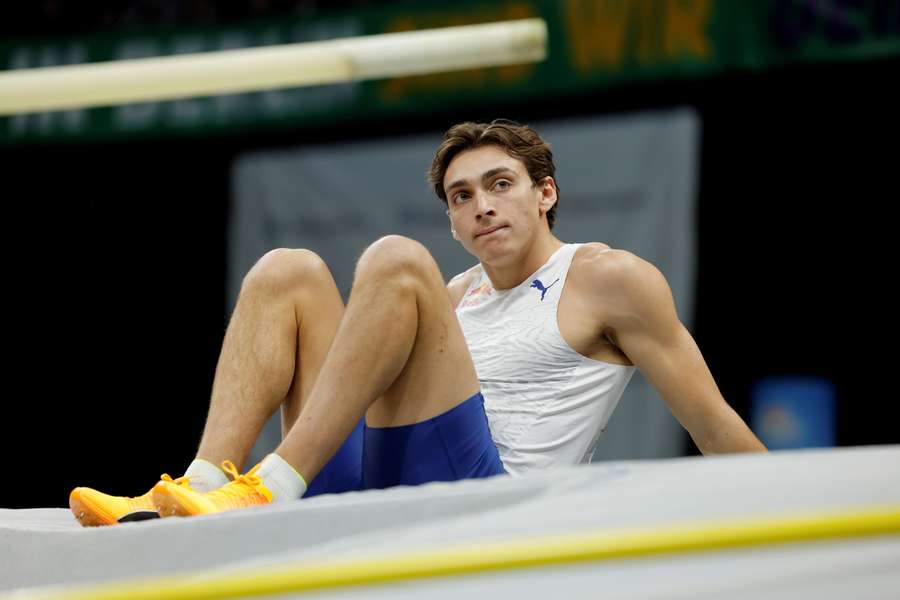 Duplantis no estará en el campeonato europeo en sala de Turquía