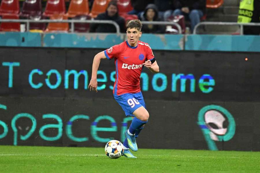 Soluția de avarie la FCSB pentru regula U21. Puștiul din atac pentru barajul cu Botoșani Soluția de avarie la FCSB pentru regula U21. Puștiul din atac pentru barajul cu Botoșani