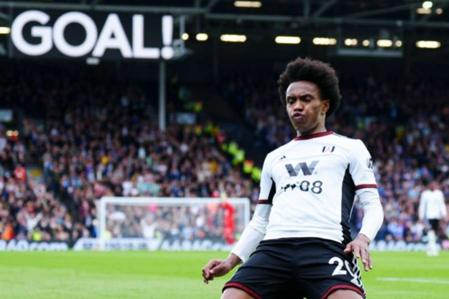 Willian fez dois gols na vitória do Fulham