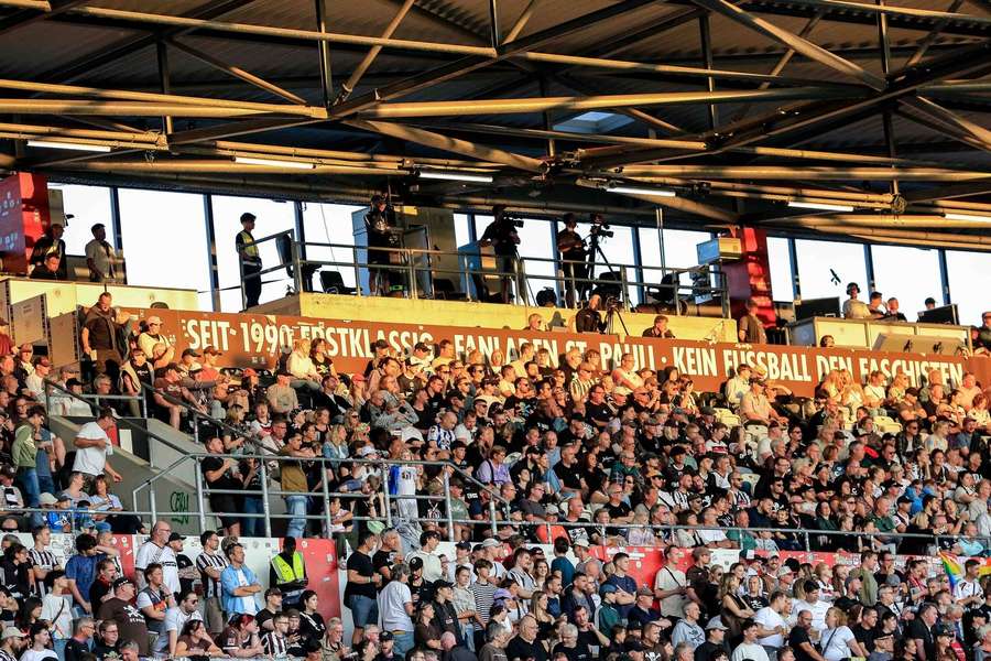 Die St. Pauli Fans haben Bock auf die neue Saison. Die St. Pauli Fans haben Bock auf die neue Saison.