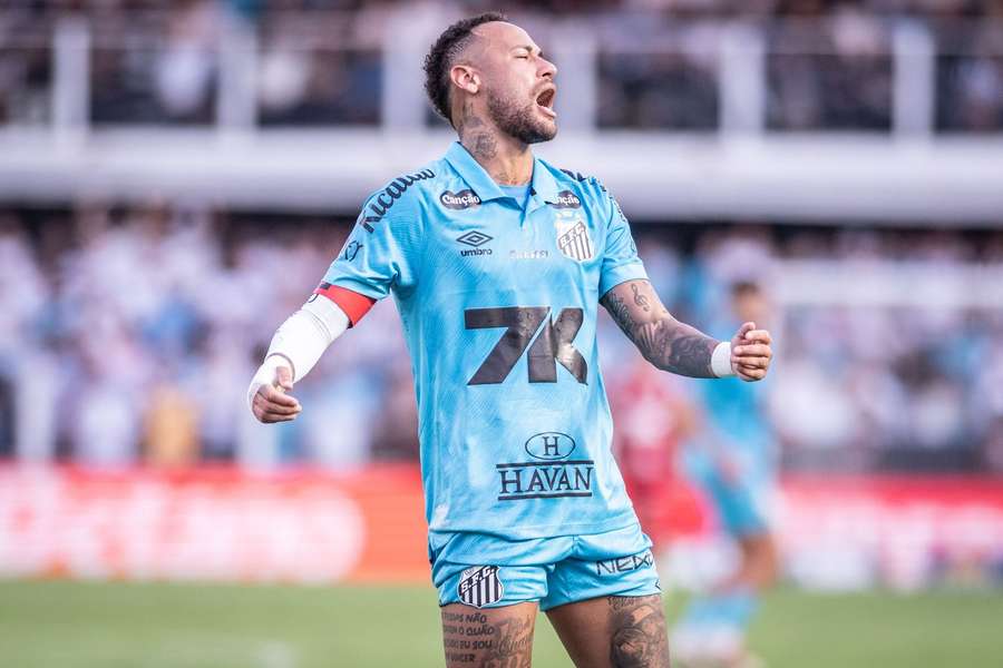 Neymar da positivo por Covid-19