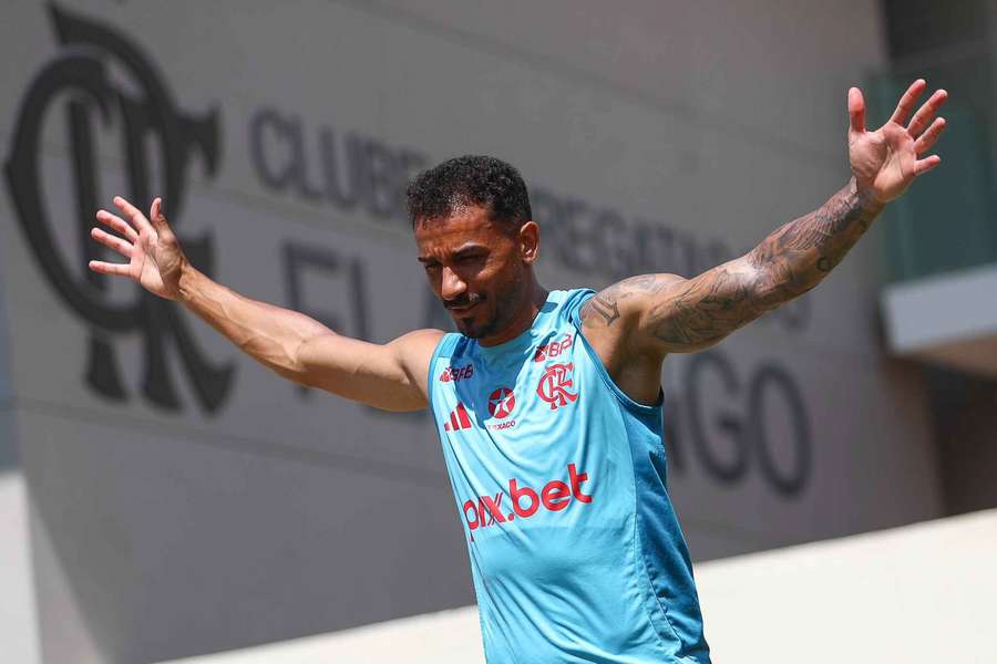 Danilo volta à Seleção agora como jogador do Fla